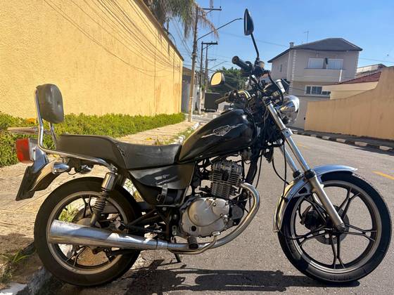 SUZUKI INTRUDER 125 